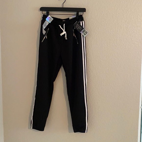 indero Pants - Indero black joggers with white stripes